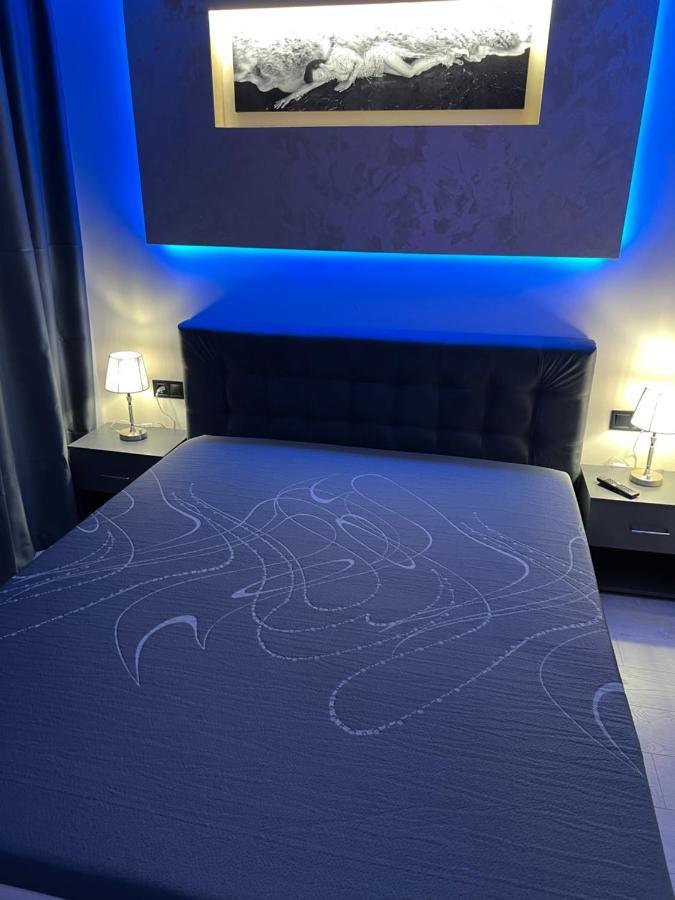 Елегантен Двустаен Апартамент Four Seasons Бургас Екстериор снимка