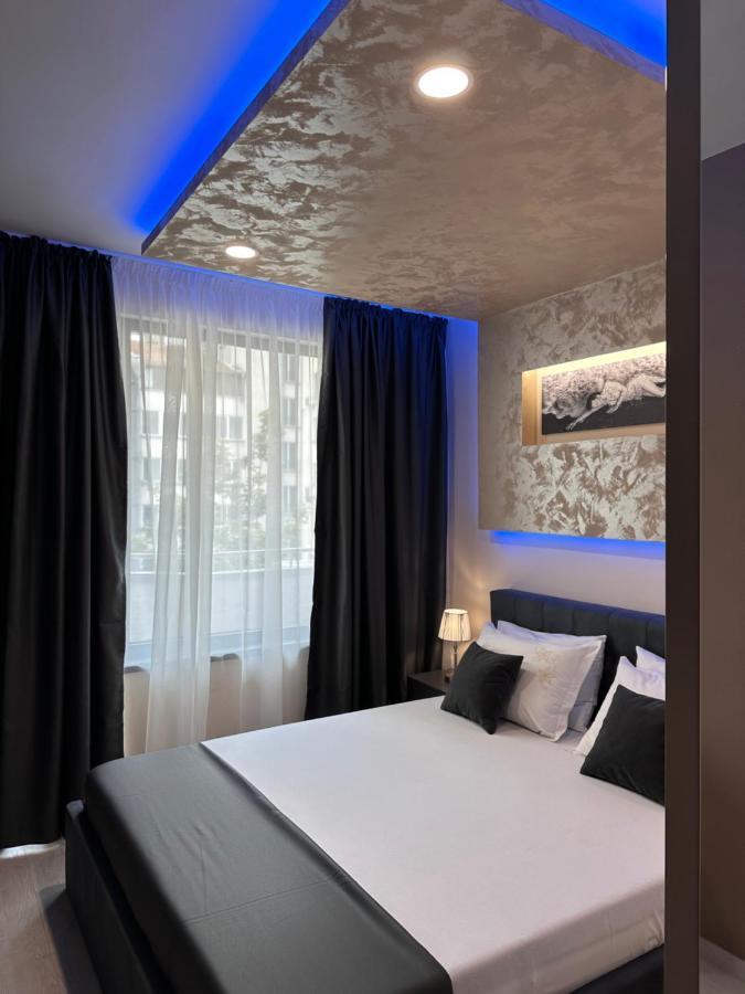 Елегантен Двустаен Апартамент Four Seasons Бургас Екстериор снимка